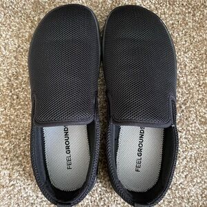 Feelgrounds barefoot mesh slip on sneaker. NEW with box